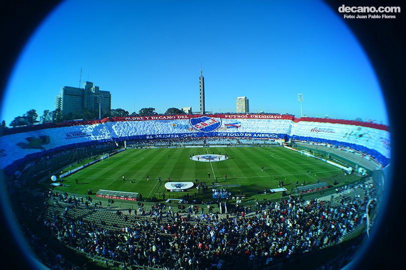 Montevideo es un campo de fútbol gigante